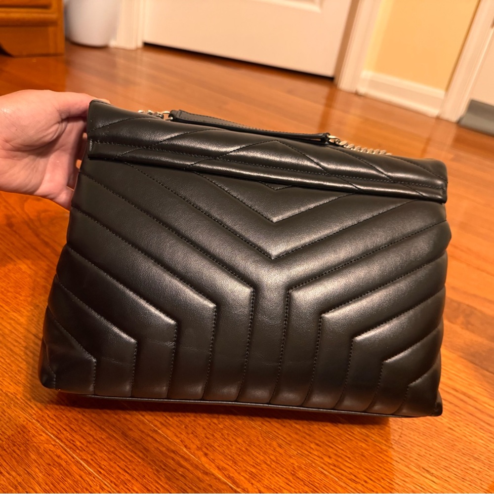 SAINT Laurent Medium Loulou Chain Satchel - Picture 9 of 11